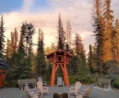 JBs Alaska Getaway Beautiful Custom Log home for your Alaskan experience 2b/2b
