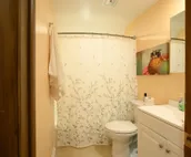 .6 Walk to Carmel Midtown (Palladium). Plus massage chair & purple mattress