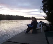 2 Bedroom Apartment on Kasilof River- Access to private dock