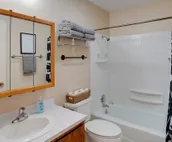 'Sacajawea Suite' w/ Deck: Near Trails & Sites!