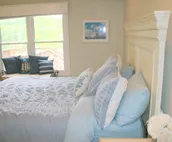 Lake Front Property With Swimming Pool In Quiet Neighborhood