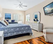 Stone Harbor - 5th Home from Beach (86th St) walk downtown, beach & new pool
