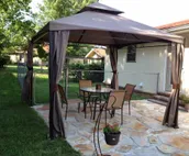 Tranquil Countryside Bungalow: A Blissful Retreat in Town Minutes From UofA!