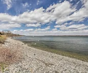 Waterfront Portsmouth Cottage: 8 Mi. From Newport!