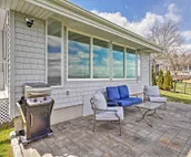 Waterfront Portsmouth Cottage: 8 Mi. From Newport!