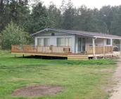 Dads Two Bedroom 1 Bath home and1 car garage. Walk to downtown Hill City, SD