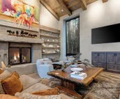 Abode at Three Bears | Stunning Wilderness Estate for  All Seasons!