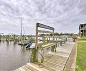 Diamondhead Condo - Marina, Pool Access & Golfing!
