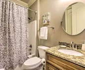 Diamondhead Condo - Marina, Pool Access & Golfing!