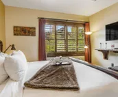 Jackson - Single King Room