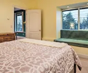 Ketchikan Home w/Bay Views, ½ Mi to Hiking Trails!