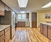 Lakefront Fairbanks Unit, 1 Mile to Pioneer Park!