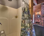 Upscale Montgomery Cabin, Near Jay Peak Resort!
