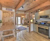 Upscale Montgomery Cabin, Near Jay Peak Resort!