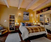 Antonia - Stylish Historic East Side Retreat, Walk Everywhere