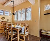 Antonia - Stylish Historic East Side Retreat, Walk Everywhere