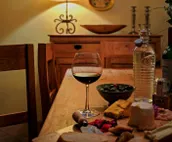Antonia - Stylish Historic East Side Retreat, Walk Everywhere