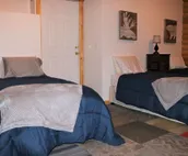 JBs Alaska Getaway by Kenai River, Cook Inlet Sleeps 10, multi family