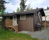 Cute Semi rustic cabin view mountains lake woods on the line of Kasilof Soldotna
