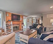 Mid Cape Retreat: Private Way to Beach, 3 Min Walk