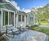 Mid Cape Retreat: Private Way to Beach, 3 Min Walk