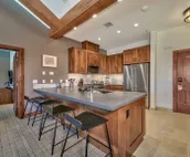 Luxury Residence - Gondola across the Street Book 7 Nights for 10% Off by Red...