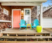 Inviting house near the beach with private hot tub & game room