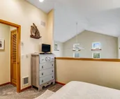 Inviting house near the beach with private hot tub & game room