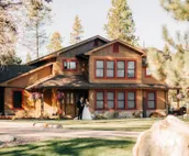 Gorgeous large house with fireplace, close to ski resort