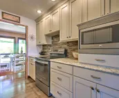 Lake Norfork Home w/Waterview Patio + Balcony