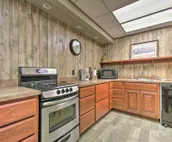 Lake Norfork Home w/Waterview Patio + Balcony
