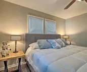 Cute Emporia House - Mins to Downtown & ESU!