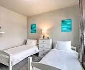 Modern Kennewick Home Near Golfing & Wineries