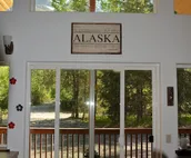 Lower Paradise Log Cabin - Nightly Rental in the Woods
