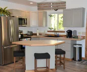 Lower Paradise Log Cabin - Nightly Rental in the Woods