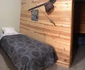 4 bedroom home on Missouri River