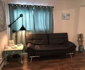 Newly renovated Historical Studio with full kitchen