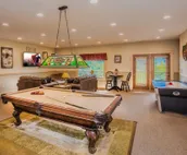 Owner Managed Star Dancer Cabin - Best Views You Can Get! Theater Arcade Hot Tub