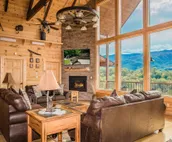 Owner Managed Star Dancer Cabin - Best Views You Can Get! Theater Arcade Hot Tub