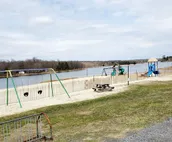 Big house, hot tub, sauna, fireplace trampoline, fire pit...