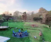 Big house, hot tub, sauna, fireplace trampoline, fire pit...
