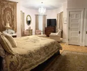 Downtown Mansion near Notre Dame