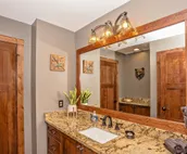10% Booking Deposit | Smoky Mtn Sunrise | Dogs OK | Mtn View | Hot Tub | Games!
