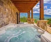 10% Booking Deposit | Smoky Mtn Sunrise | Dogs OK | Mtn View | Hot Tub | Games!