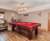 10% Booking Deposit | Smoky Mtn Sunrise | Dogs OK | Mtn View | Hot Tub | Games!