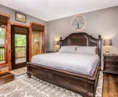 10% Booking Deposit | Smoky Mtn Sunrise | Dogs OK | Mtn View | Hot Tub | Games!