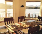 Waterfront suite only 2 miles from downtown!