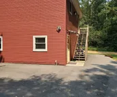 Getaway in the country/Beautiful Parke County/Large hot tub  and much more!