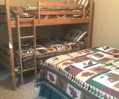 5 Bed/3.5 Bath-Sleeps Up To 17-easy I-90 on/off Chamberlain/Oacoma