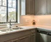 Aspenwood Manor- Modern 2bed/1ba Luxury Condo -(City Lights)